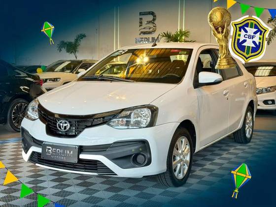 TOYOTA ETIOS 1.5 X PLUS 16V FLEX 4P AUTOMÁTICO TOYOTA ETIOS 1.5 X PLUS 16V FLEX 4P AUTOMÁTICO